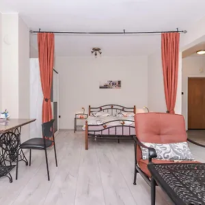  Apartment Visit Macedonia Square By Flat Mаnager