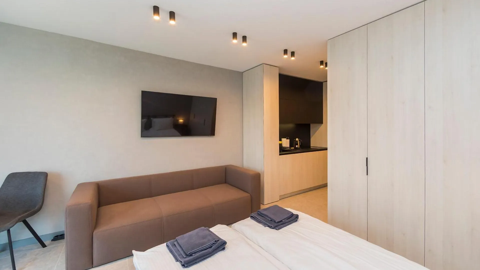 Eleve Residences - Obsidian Studios 索菲亞